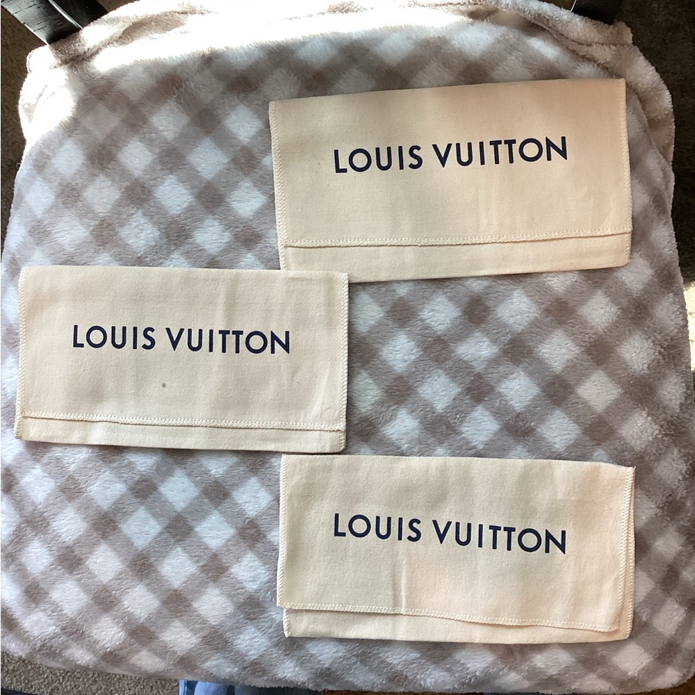 Louis Vuitton Cream Dust Bag combo